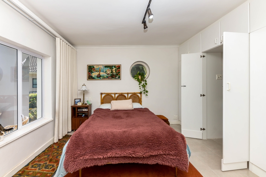 To Let 1 Bedroom Property for Rent in Green Point Western Cape